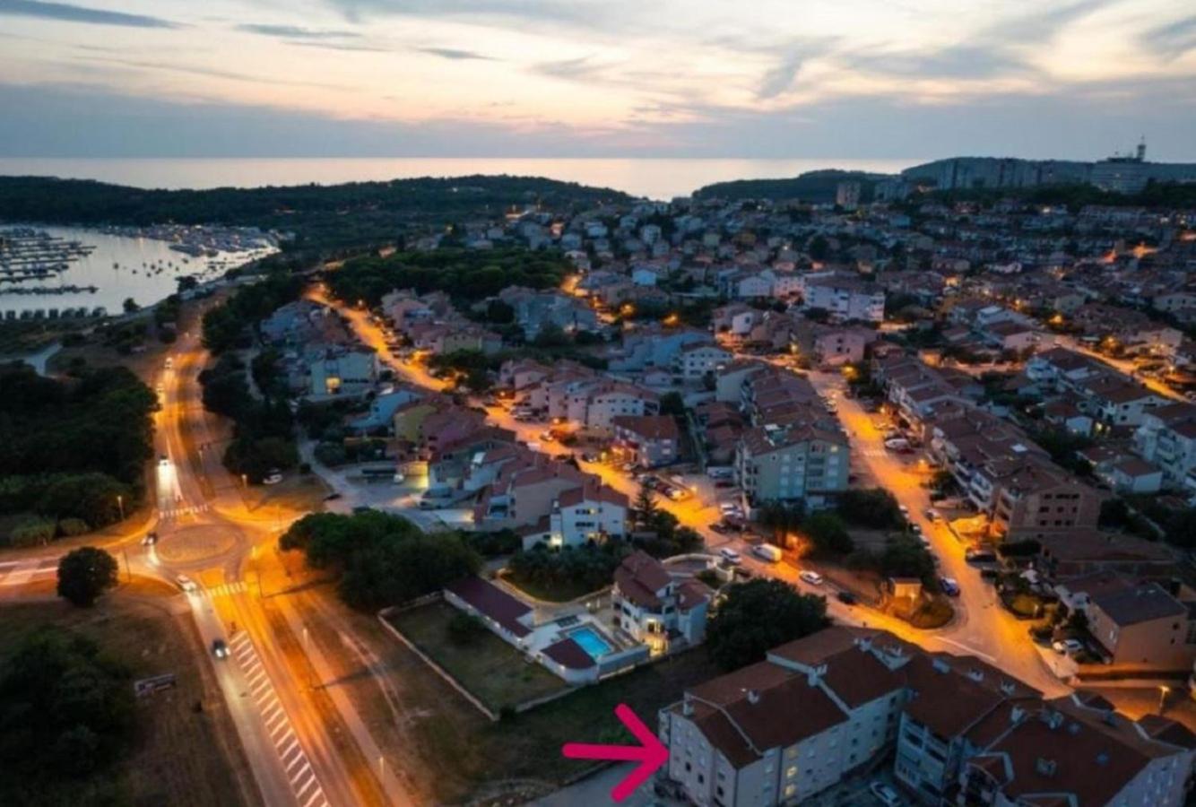 New Near Sea With 3 Bedrooms And 2 Bathrooms Póla